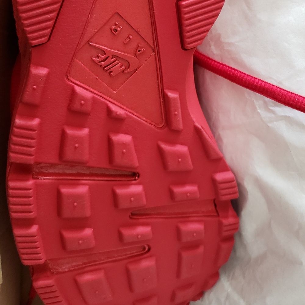 Red Huaraches - Picture 3 of 4